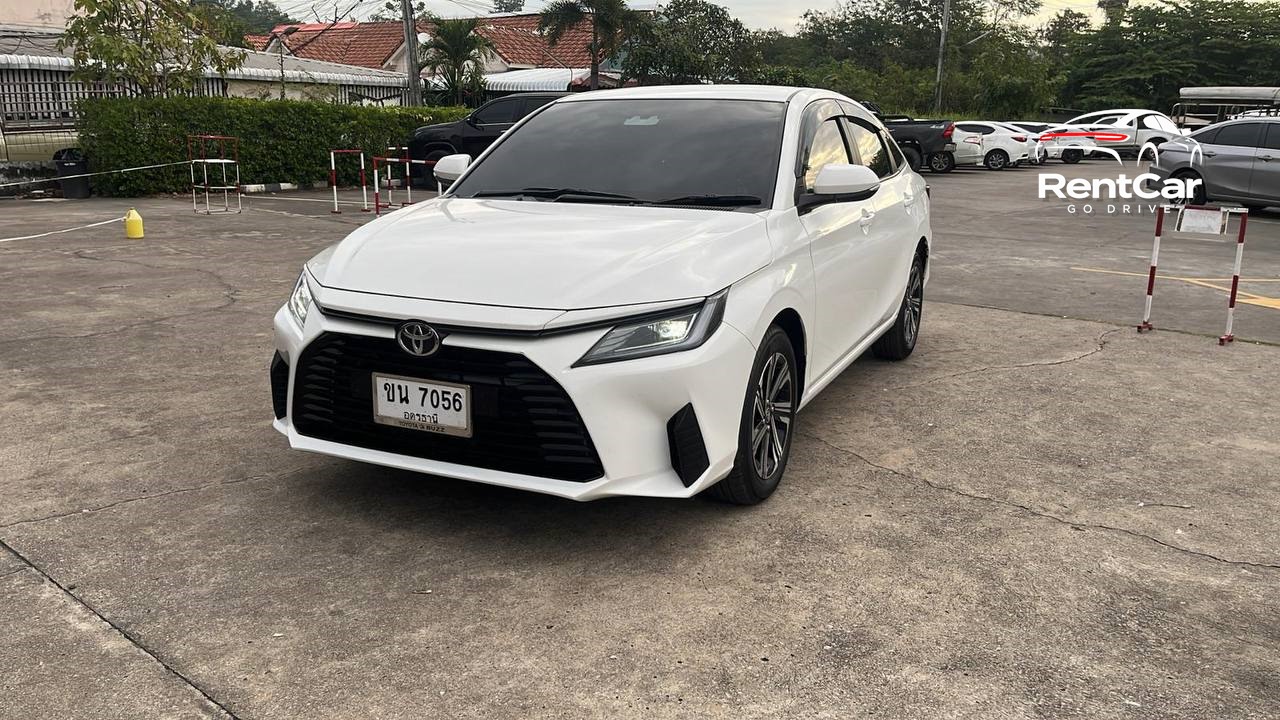 Toyota Yaris Ativ Unit 01, передний ракурс