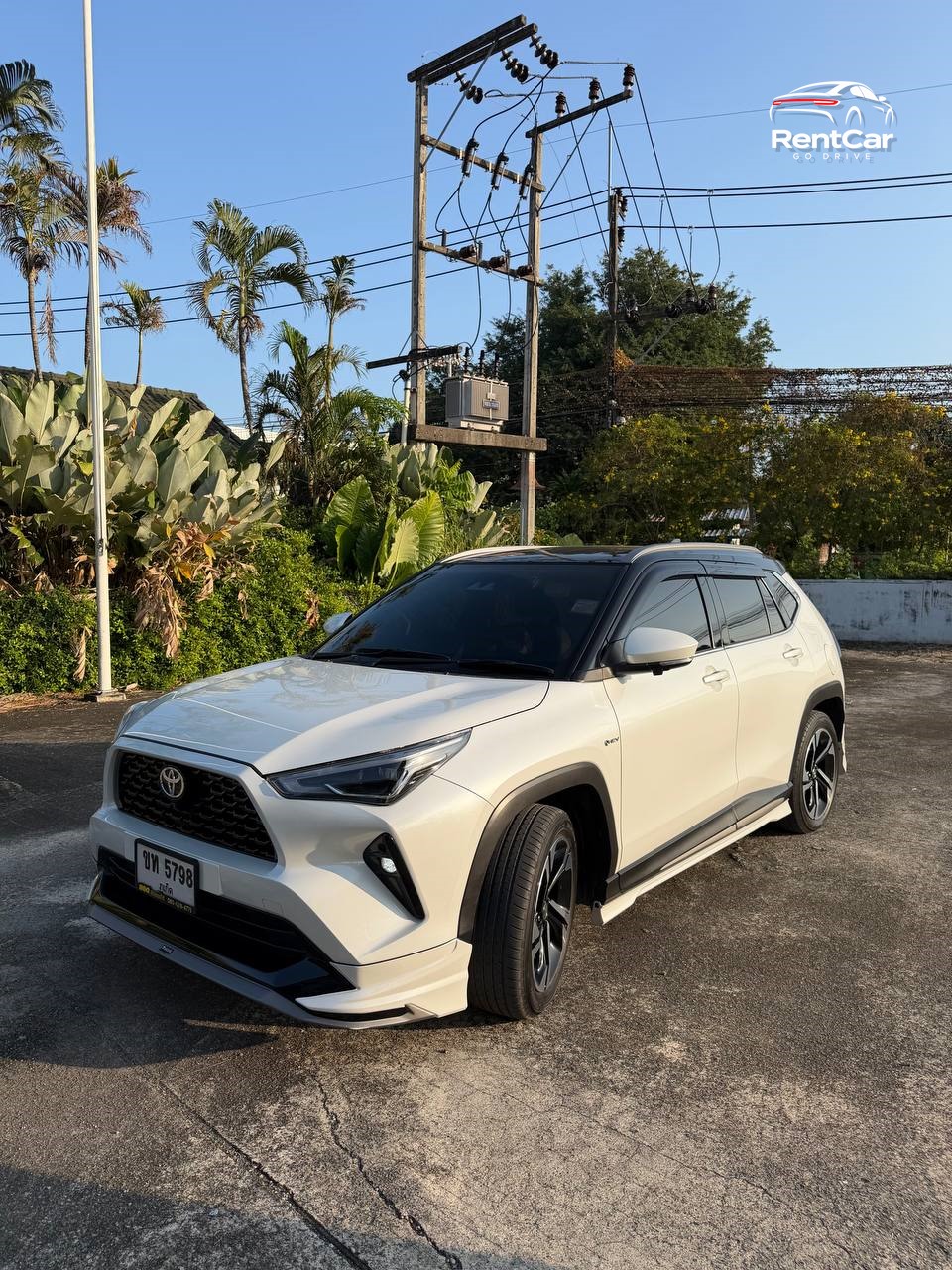 Toyota Yaris Cross, передний ракурс